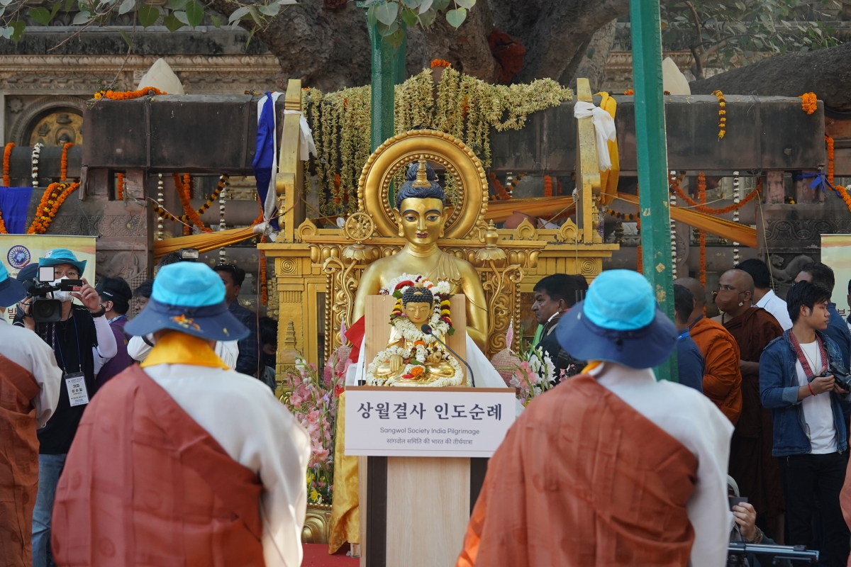 [인도순례] 20230222_숙소 및 기도법회 (16)